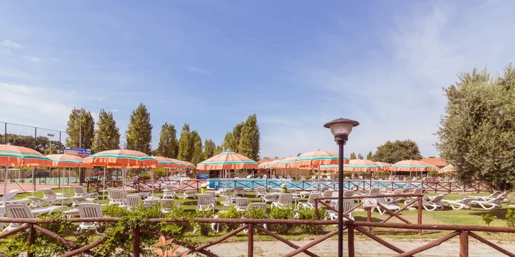 Apartmány v Itálii: polopenze, bazén, vodní sporty, animace i půjčení kol