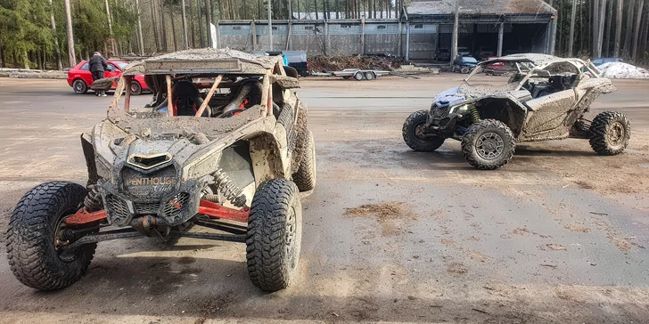 Offroadová jízda v dakarské buggy Can-am: 15 min. spolujízdy či řízení i svezení profi jezdcem