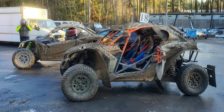 Offroadová jízda v dakarské buggy Can-am: 15 min. spolujízdy či řízení i svezení profi jezdcem