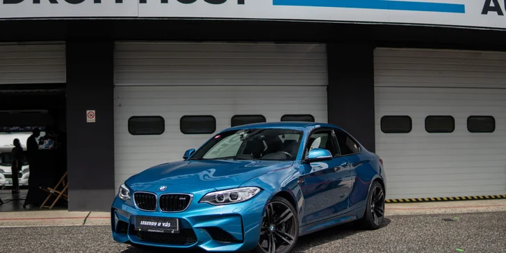 20–40 min. parádní jízdy v BMW M2 F87 na okresní silnici jako řidič či spolujezdec