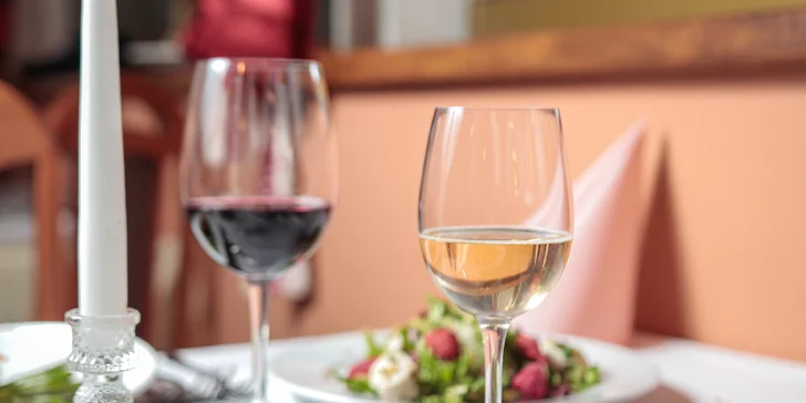 Čtyřchodové romantické menu pro dva: striploin nebo tuňák, batátový krém i dezert