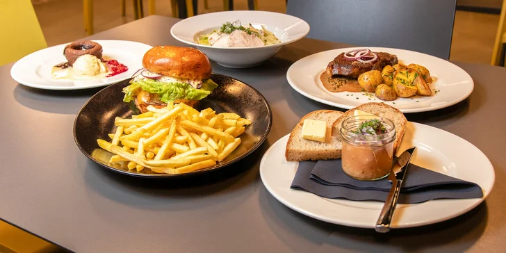 Vouchery na 500–1 500 Kč do moderní restaurace ve Vítkovicích: česká klasika i zahraniční dobroty