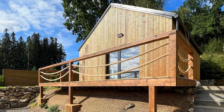 Dovolená na Lipně: moderně vybavená chata s grilem, parkování zdarma