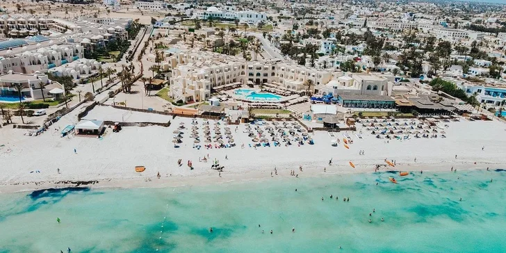 4* Tunisko: pobyt s all inclusive a písečnou pláží hned u hotelu, v ceně letenka i transfer
