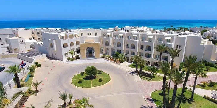 4* Tunisko: pobyt s all inclusive a písečnou pláží hned u hotelu, v ceně letenka i transfer