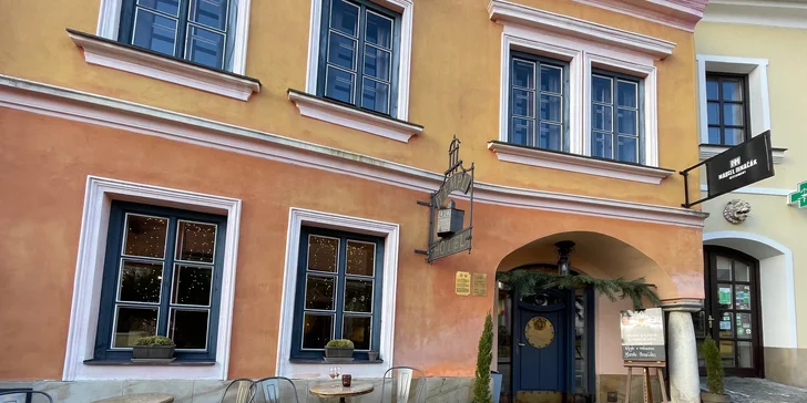 Pobyt v srdci Mikulova v Boutique hotelu Templ: snídaně, degustační menu s vinným párováním i noc zdarma