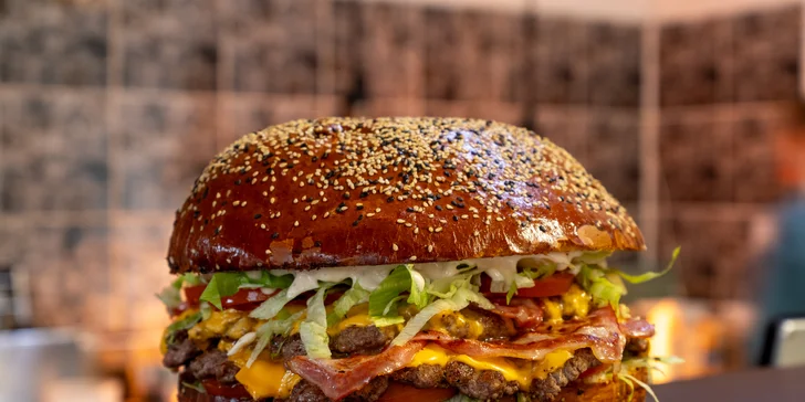 Vouchery na 200–1 000 Kč na cokoliv ve street food bistru Adria Burgers