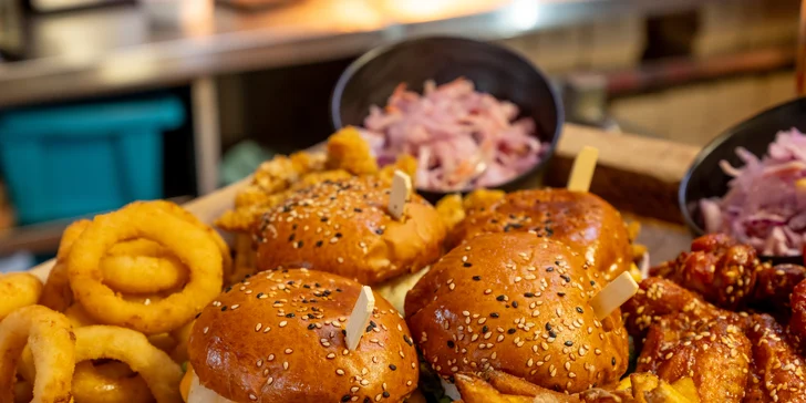 Vouchery na 200–1 000 Kč na cokoliv ve street food bistru Adria Burgers