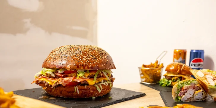 Vouchery na 200–1 000 Kč na cokoliv ve street food bistru Adria Burgers