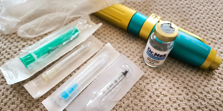 Krásné rty či pleť bez vrásek: jedno nebo dvě ošetření pomocí hyaluron pen