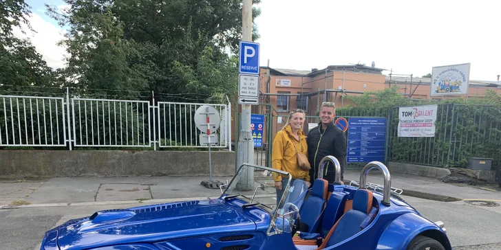 Pohodová vyjížďka: zapůjčení dvoumístného kabrioletu Roadster Kaipan 14 na 2 hod. i víkend