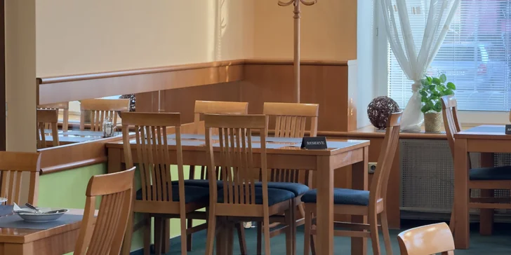 Slavnostní tříchodový oběd pro 2 osoby: kachna na pomerančích i lahev vína