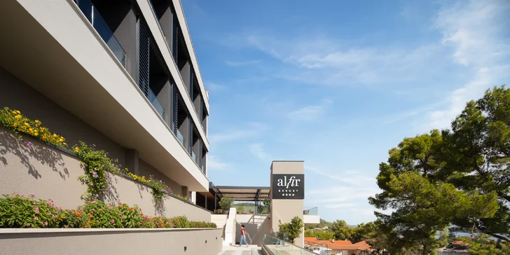 Dovolená na chorvatském ostrově Korčula: nový 4* hotel se snídaní či polopenzí i bazény, až 3 děti zdarma