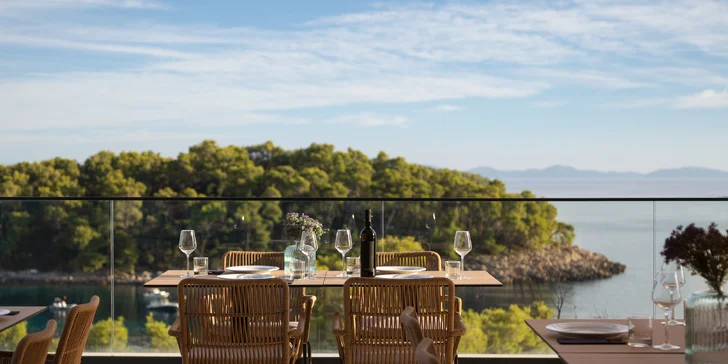 Dovolená na chorvatském ostrově Korčula: nový 4* hotel se snídaní či polopenzí i bazény, až 3 děti zdarma