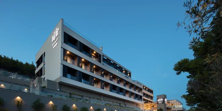 Dovolená na chorvatském ostrově Korčula: nový 4* hotel se snídaní či polopenzí i bazény, až 3 děti zdarma