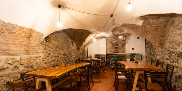 Ochutnávkový set piva a tradičních dobrot z britských pubů až pro 8 osob