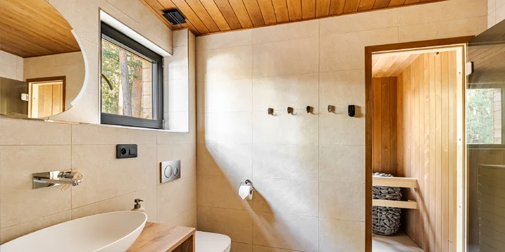 Nová nádherná chata v přírodě jižních Čech: rybník, sauna i sport a zábava