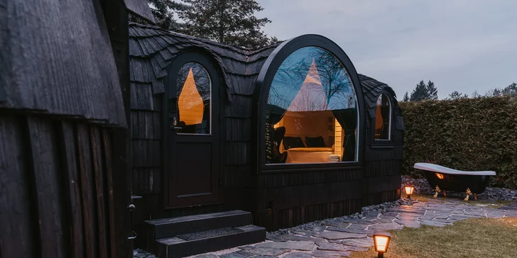 Designové iglú u Plumlovské přehrady: privátní vířivka, sauna a masážní křeslo