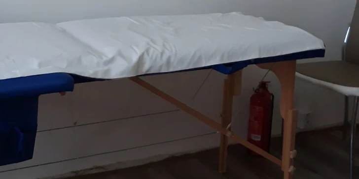 Hodinová masáž dle výběru: masáž zad, havajská nebo manuální lymfodrenáž pro 1 osobu