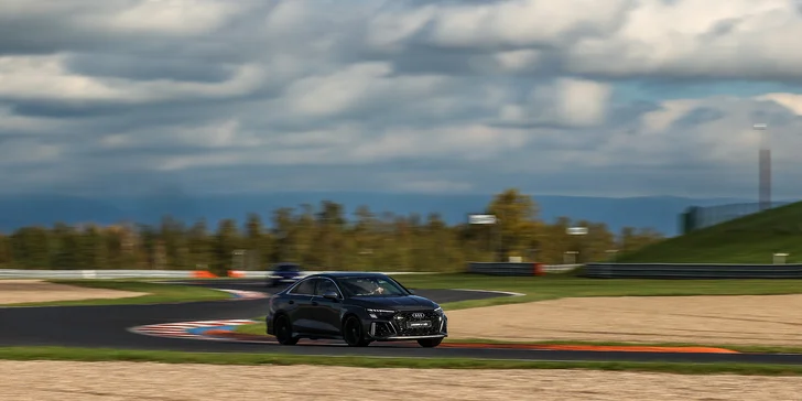 Ostrá jízda s Audi RS3: Most, Brno, Hradec Králové nebo Sosnová
