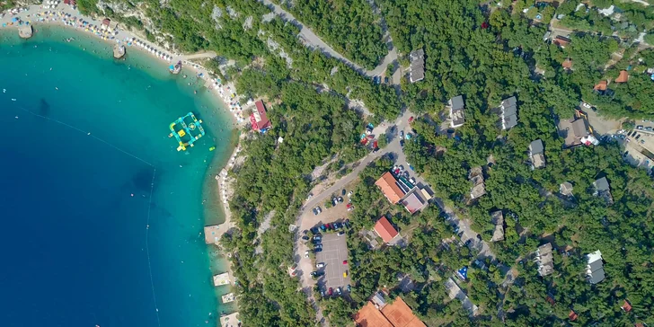 Chorvatsko na pohodu: pobyt v rodinném resortu kousek od pláže, snídaně nebo polopenze