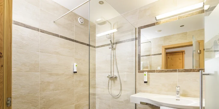 Relax i aktivní dovolená v Alpách: 4* hotel s polopenzí plus, neomezený wellness, karta výhod