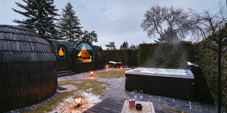 Designové iglú u Plumlovské přehrady: privátní vířivka, sauna a masážní křeslo