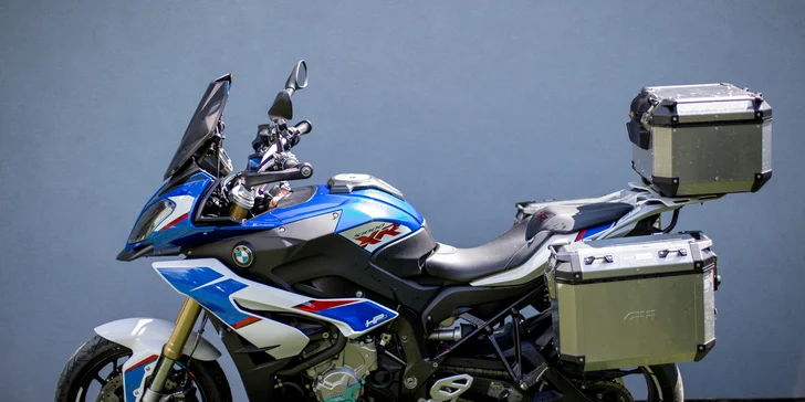 Zážitková jízda na dvou kolech: zapůjčení motocyklu BMW či Ducati na 1 nebo 2 dny