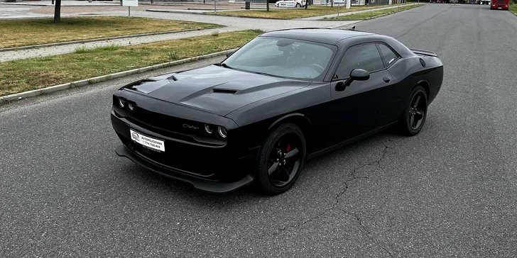 Zapůjčení Dodge Challenger 5.7 V8 HEMI na 12, 24 či 48 hod.