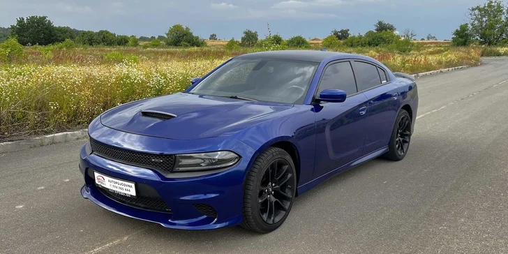 Králem silnic na 12, 24 či 48 hod.: Dodge Charger 5.7 V8 HEMI s výkonem 400 koní