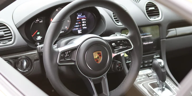 Zážitková jízda v Porsche 718 Cayman S na okreskách: 20, 30 nebo 40 min.