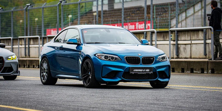 20–40 min. parádní jízdy v BMW M2 F87 na okresní silnici jako řidič či spolujezdec