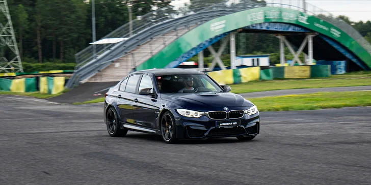 Zážitková jízda v BMW M3 F80 na okresních silnicích: 20, 30 nebo 40 min.
