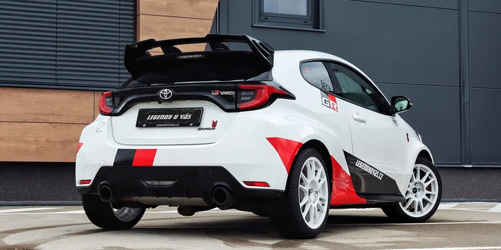 Zážitková jízda v Toyotě GR Yaris na okreskách: 20, 30 nebo 40 min.