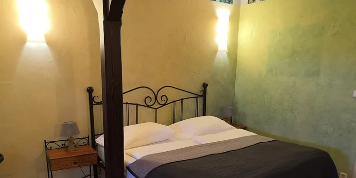 Pobyt v srdci Mikulova v Boutique hotelu Templ: snídaně, degustační menu s vinným párováním i noc zdarma