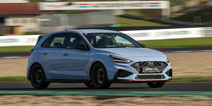 Zážitková jízda ve voze Hyundai i30N: 20–40 min., 5 míst po celé ČR