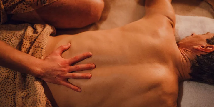 60, 90 nebo 120 minut dokonalé relaxace: tantrická masáž pro ženy, muže i páry