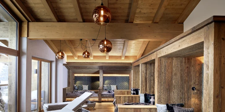 Krásný hotel v Tyrolsku: polopenze plus, neomezený wellness s infinit bazénem a výlety i golf