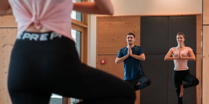 Krásný hotel v Tyrolsku: polopenze plus, neomezený wellness s infinit bazénem a výlety i golf