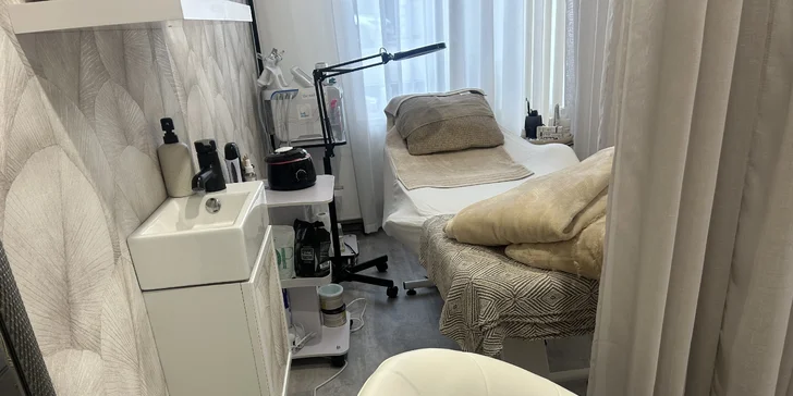 Kosmetické balíčky nejen pro zářivou pleť: hydrodermabraze, depilace i úprava obočí
