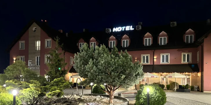 Pobyt v Krakově: moderní hotel uprostřed zeleně se snídaní, parkování zdarma