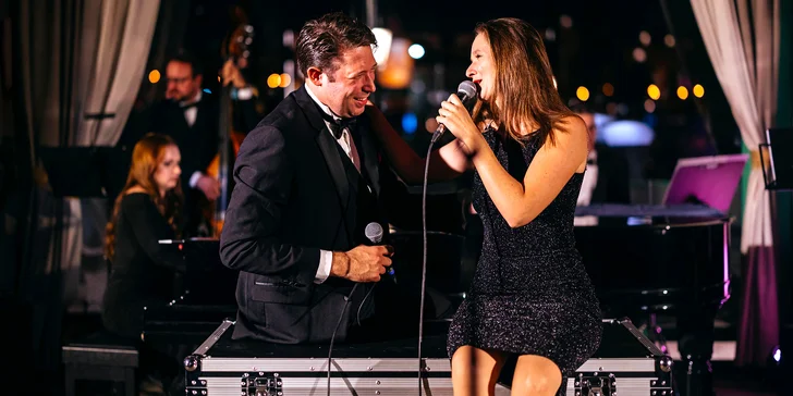 Sinatra Tribute: koncert s hity Franka Sinatry i tříchodová večeře a nápoje v krásném prostředí Mánesu
