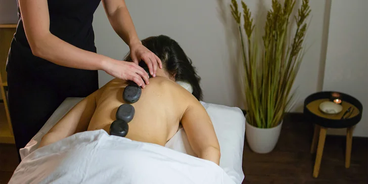 Masáž dle výběru: klasická, relaxační, reflexní, lávovými kameny i lymfodrenážní