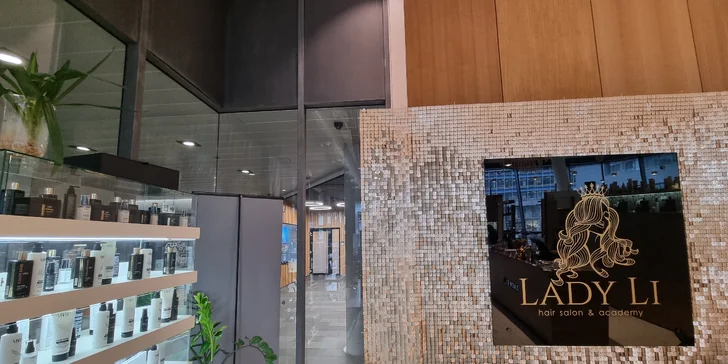 Pánský střih vč. mytí a foukané i úprava vousů v luxusním pražském salonu