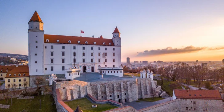 4* apartmány či pokoje v bratislavském Starém Městě: komfortní ubytování se snídaní