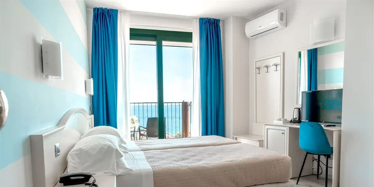 Lago di Garda: 4* hotel s bazénem a panoramatickou terasou hned u jezera, polopenze v ceně