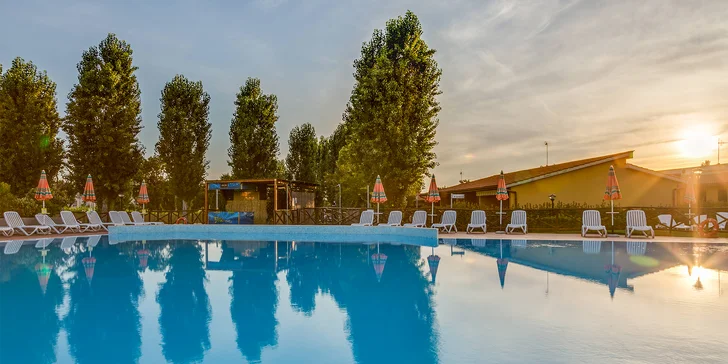 Apartmány v Itálii: polopenze, bazén, vodní sporty, animace i půjčení kol