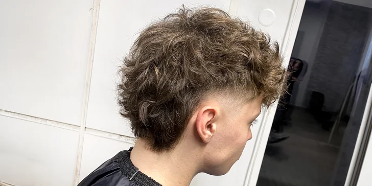 Barber Hustopeče: střih pro chlapce i nový účes vč. vousů pro pány