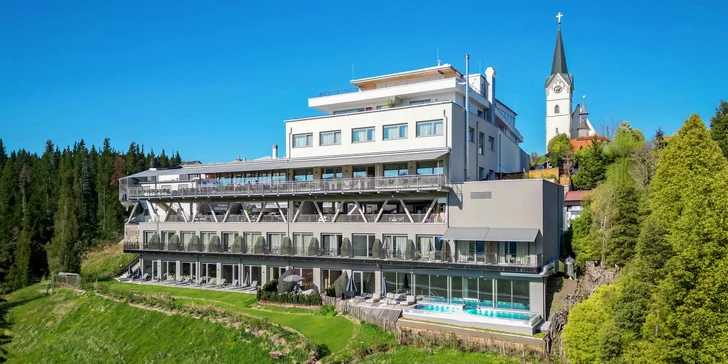 Pobyt v Horním Rakousku: snídaně, neomezený vstup do infinity bazénu a saun v adults only hotelu