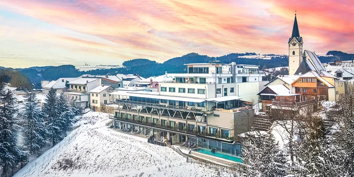 Pobyt v Horním Rakousku: snídaně, neomezený vstup do infinity bazénu a saun v adults only hotelu